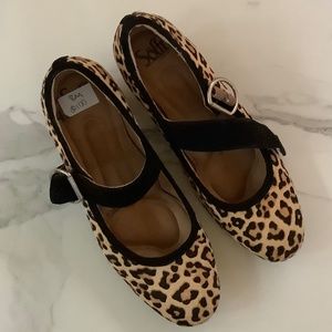 Soft Womens heel in brushed leopard